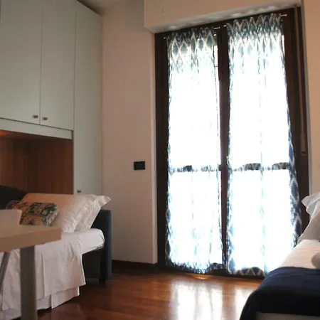 Bnbook-metropolitan Expo Flat 2 *